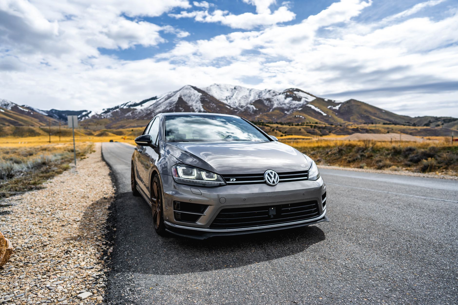 VW Golf VIII — Dvostopenjska korekcija, odprava hologramov